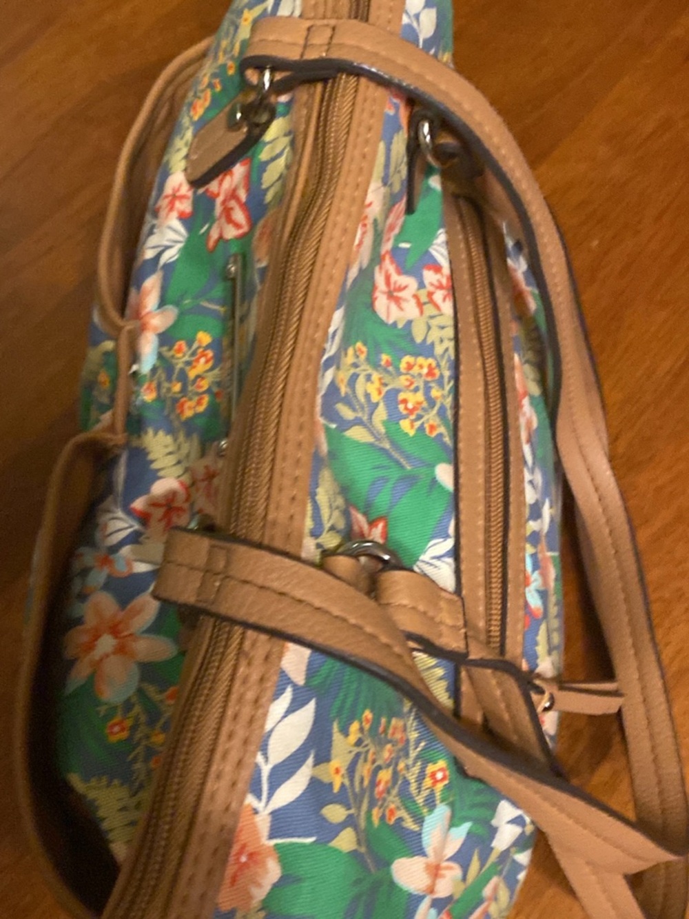 Rosetti Green Floral Tote with Tan Trim - Picture 5 of 8